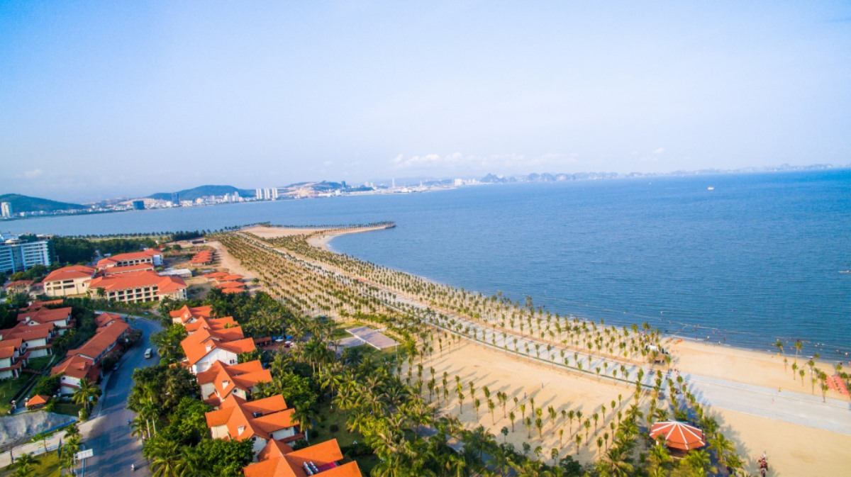 Paradise Beach - Tuan Chau Island